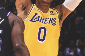 开云注册-埃因霍温清晨状态回暖，志在国王杯名次提升，目标明确，赛程密集仍需轮换的简单介绍